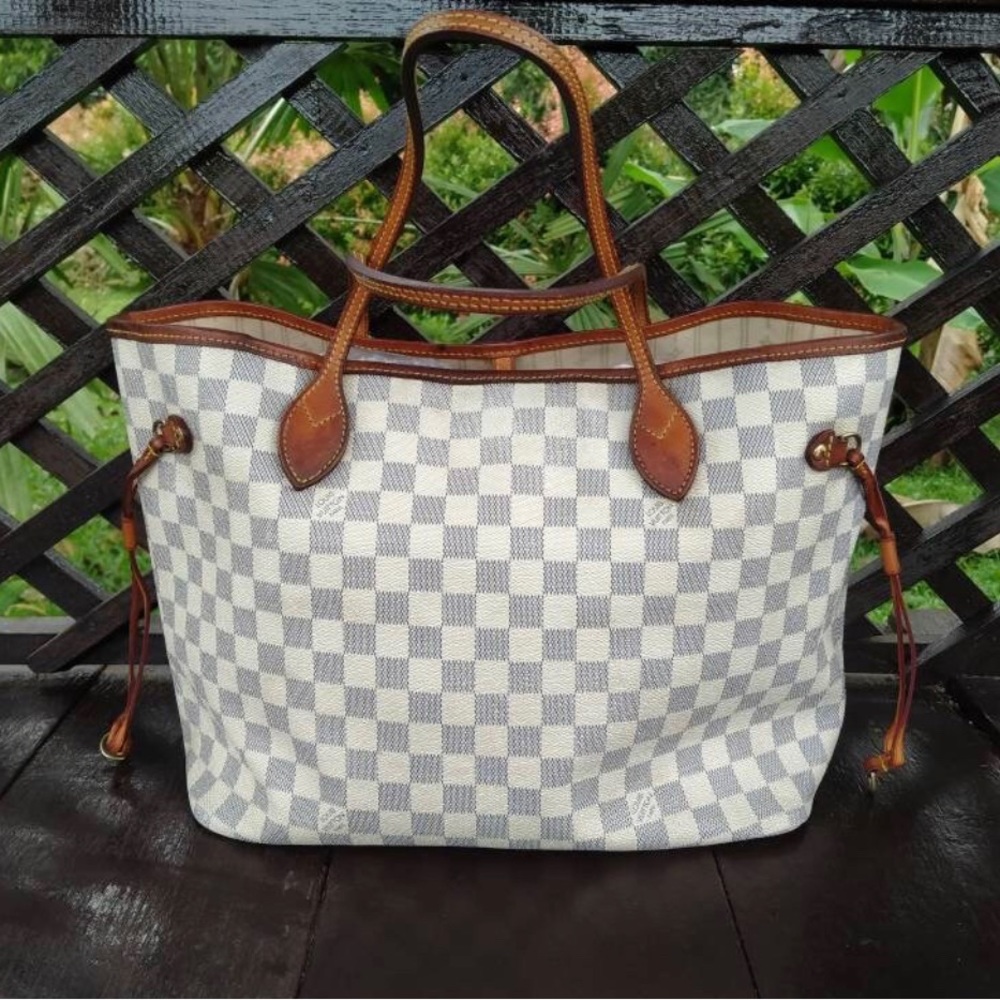 Louis Vuitton Neverfull Azur MM Tote